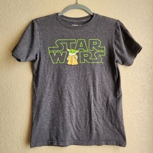 Star Wars Yoda short sleeve shirt Size L
